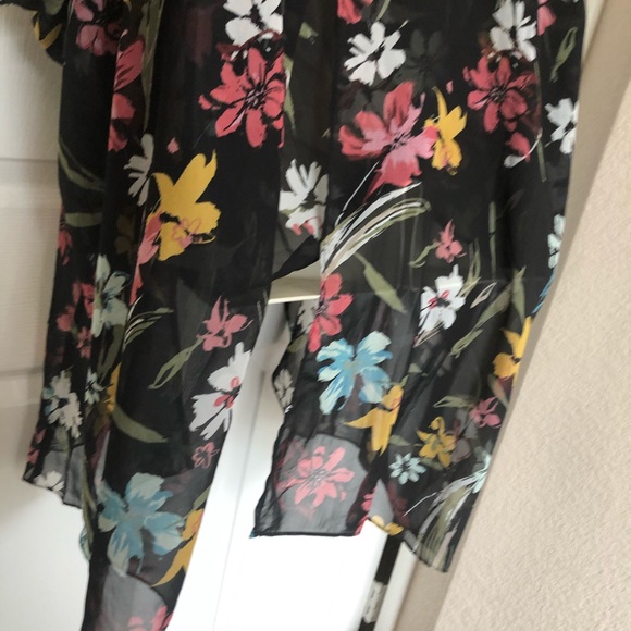 LANE BRYANT Sz26-28 LAYERD FLORAL BLOUSE - Picture 11 of 15